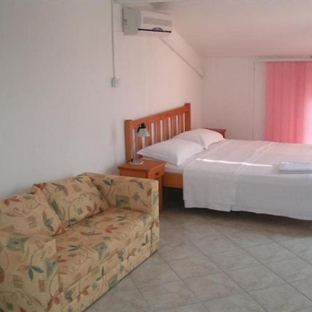 Apartments Gabrijela Biograd Na Moru Exterior photo
