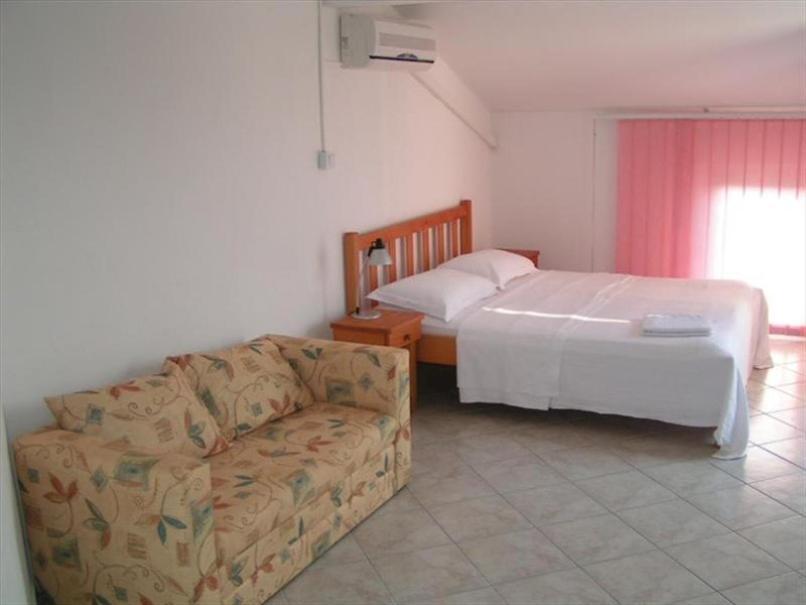 Apartments Gabrijela Biograd Na Moru Exterior photo