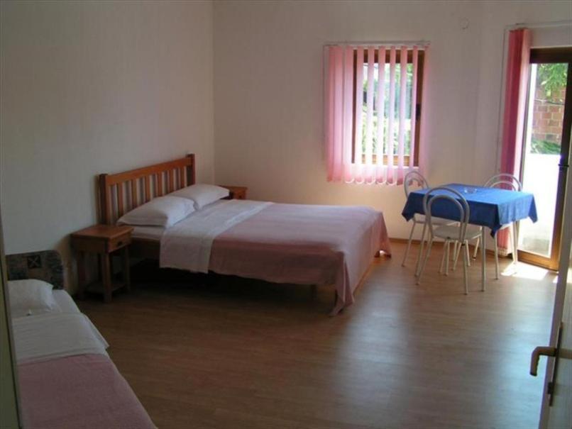 Apartments Gabrijela Biograd Na Moru Exterior photo